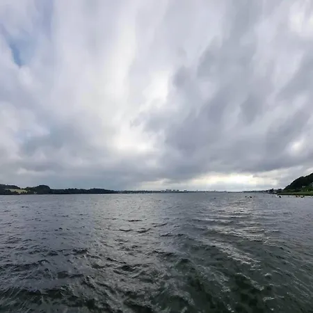 בית נופש 5 Star In קולדינג